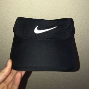 Nike Golf Visor | Black | One Size